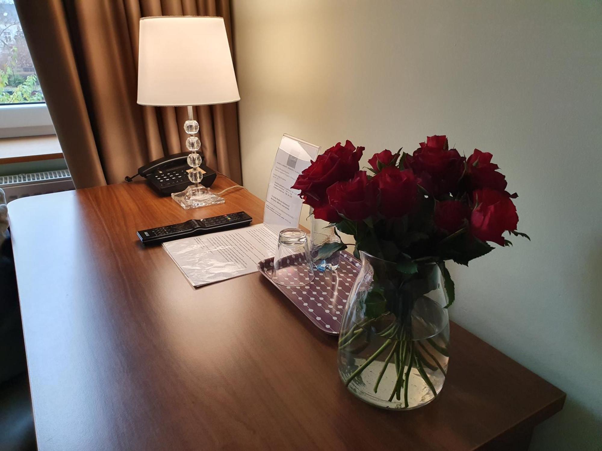 Hotel Siesta Свебодзин Номер фото